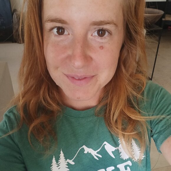 Meet your Posher, Jess - Picture 1 of 1